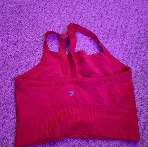 red - Picture 2 of 3